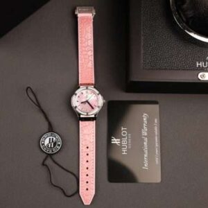 Hublot Classic Fusion Replica Watches Dial Mother Of Pearl Pink + Moissanite Diamonds 33mm