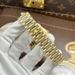Rolex Daydate 211g Black Dial Yellow gold